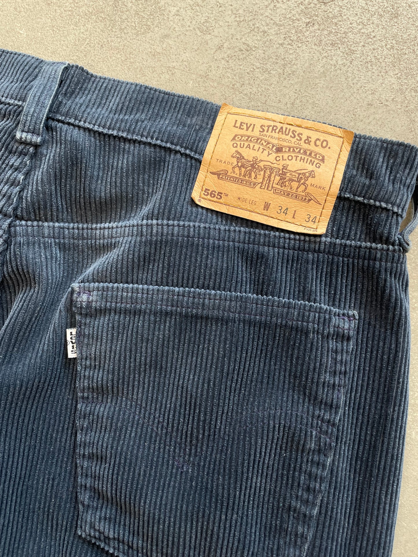 1990s Corduroy 565 Levi’s Wide Leg
