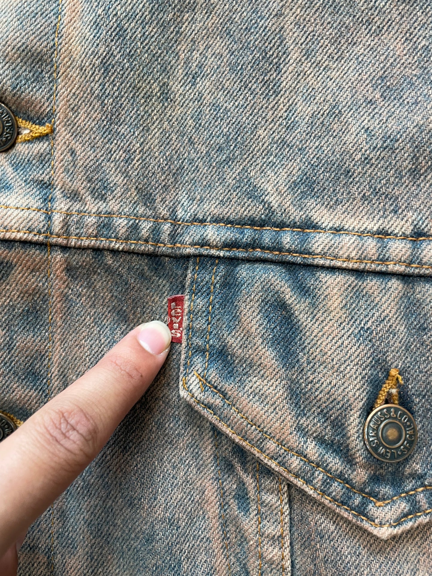 1990s Acid Wash Levi’s Trucker Jacket